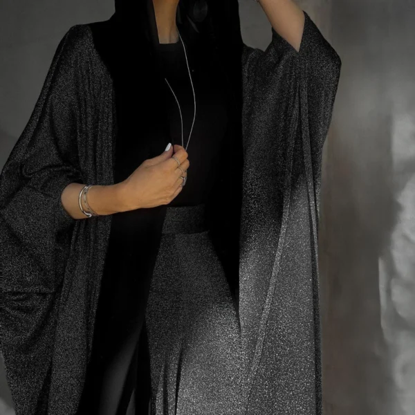 1 عباية سواريه لامعة سوداء – فخامة السهرة